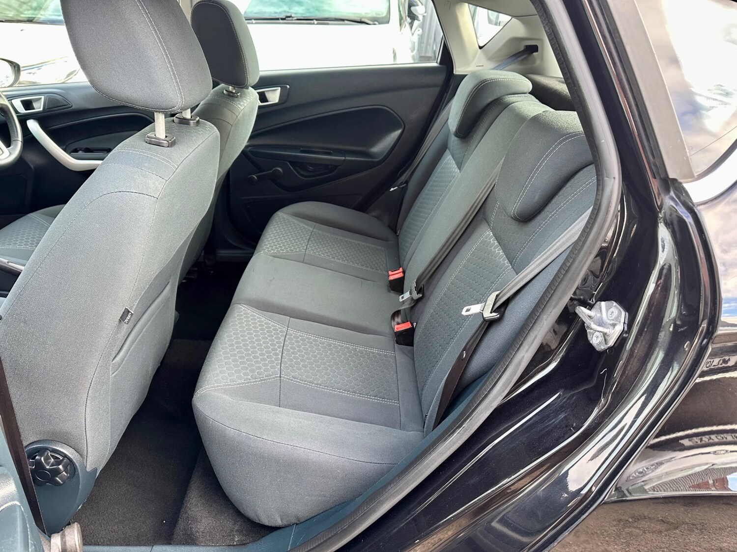 Used Ford Fiesta 2012 for sale - 76312628: Photo 13