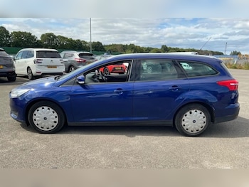 Used Ford Focus 2015 for sale - 79424411: Photo