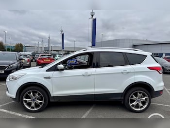 Used Ford Kuga 2015 for sale - 76312242: Photo
