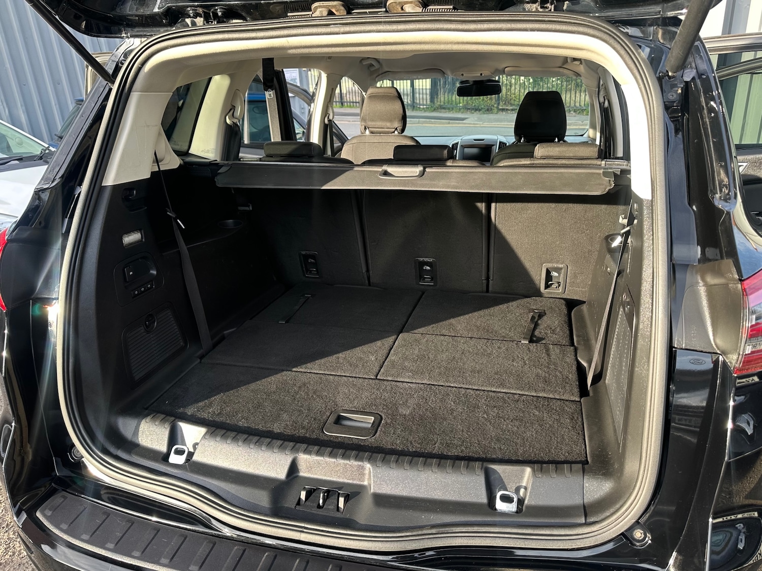 Used Ford S-Max 2016 for sale - 75706278: Photo 11