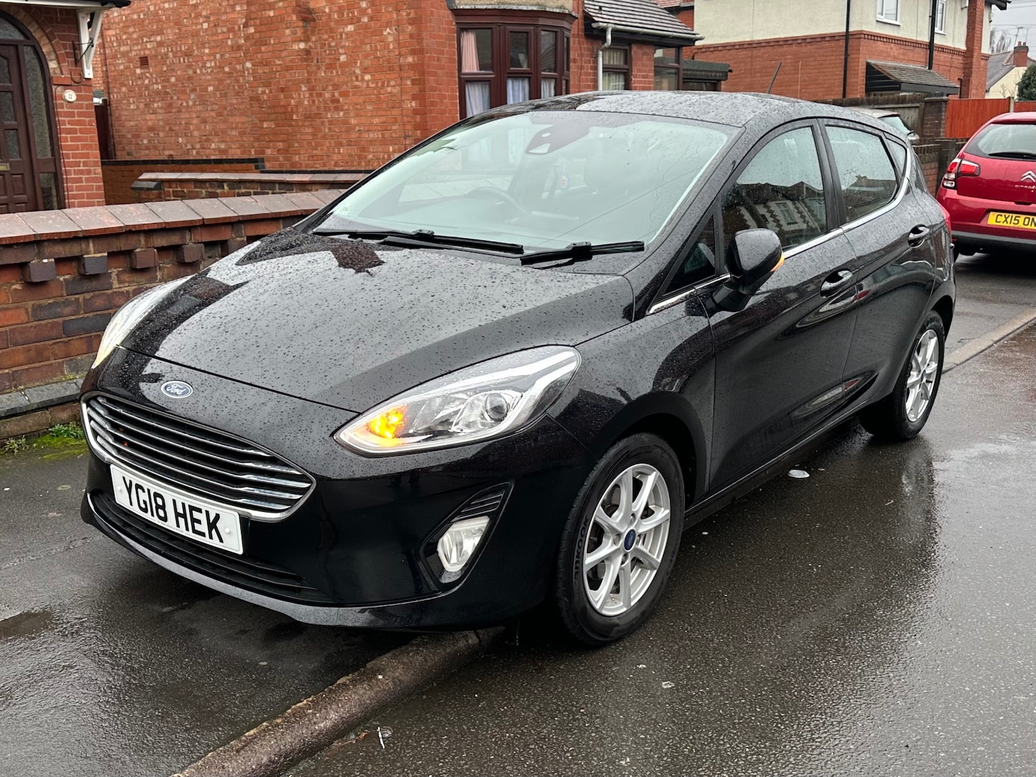 Used Ford Fiesta 2018 for sale - 77318702: Photo 2