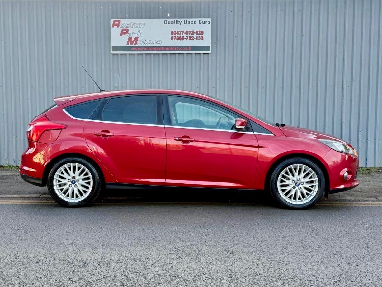 Used Ford Focus 2011 for sale - 76438285: Photo 3