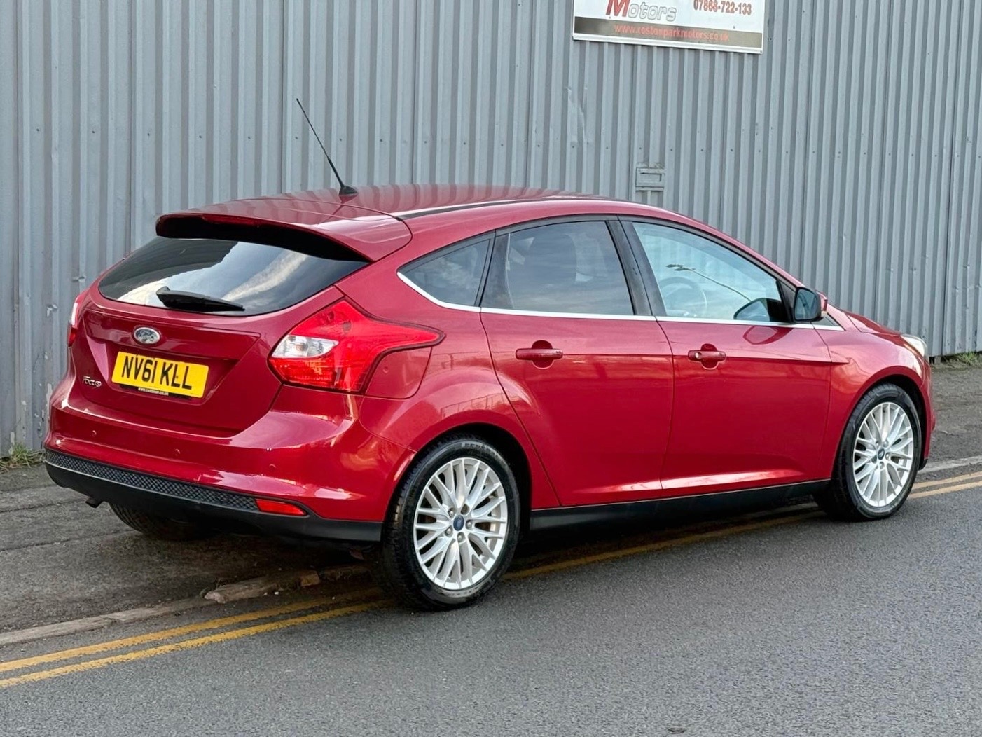 Used Ford Focus 2011 for sale - 76438285: Photo 5