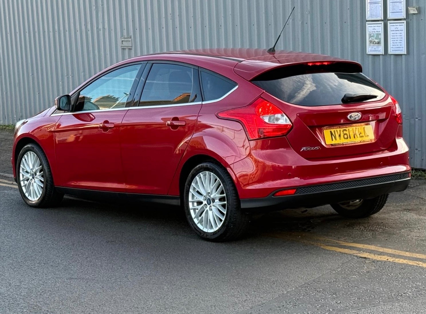 Used Ford Focus 2011 for sale - 76438285: Photo 6