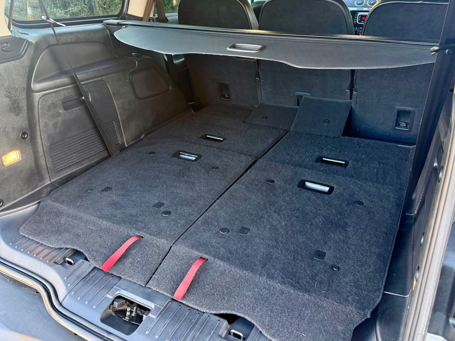 Used Ford Galaxy 2011 for sale - 77235985: Photo 12