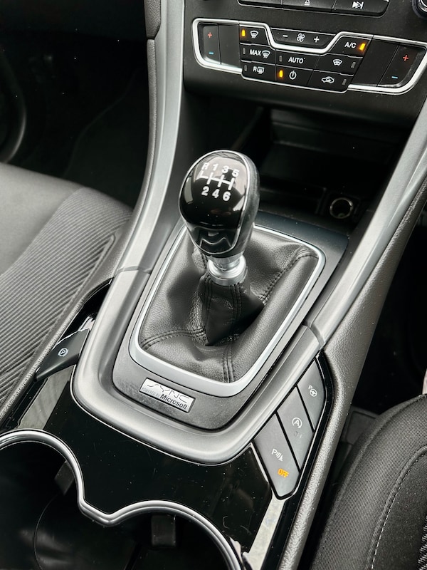Used Ford Mondeo 2015 for sale - 74186694: Photo 13