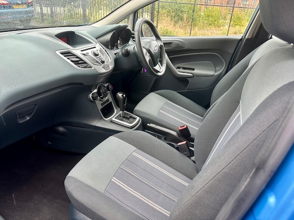 Used Ford Fiesta 2010 for sale - 76018312: Photo 12