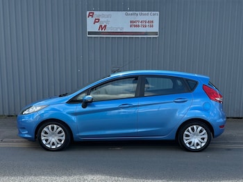 Used Ford Fiesta 2010 for sale - 76018312: Photo