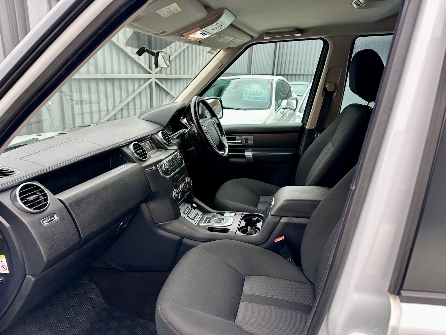 Used Land Rover Discovery 2012 for sale - 77239566: Photo 12