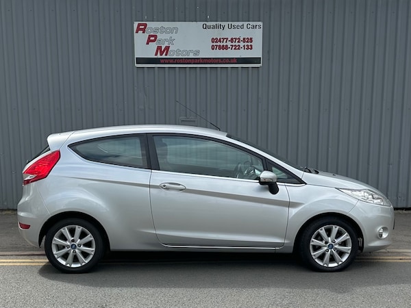 Used Ford Fiesta 2010 for sale - 70686667: Photo 4