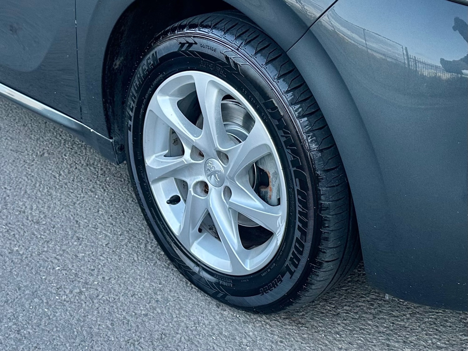 Used Peugeot 208 2014 for sale - 74171845: Photo 2