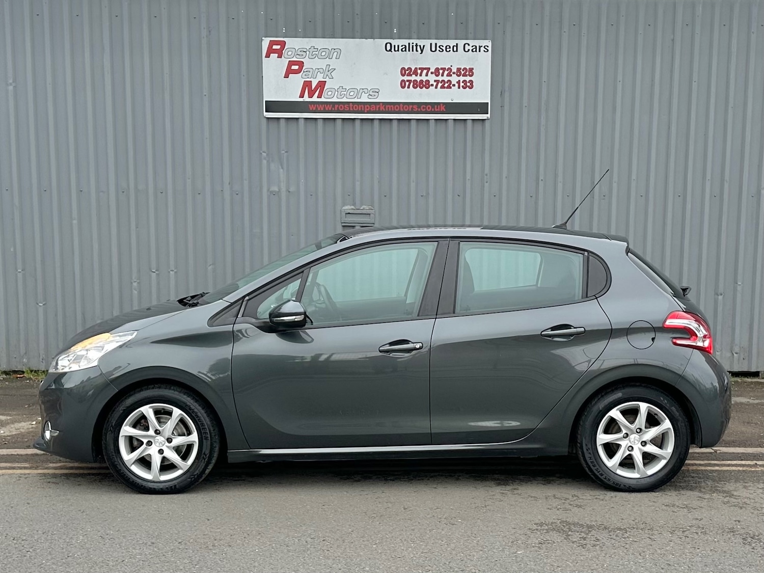 Used Peugeot 208 2014 for sale - 74171845: Photo 4