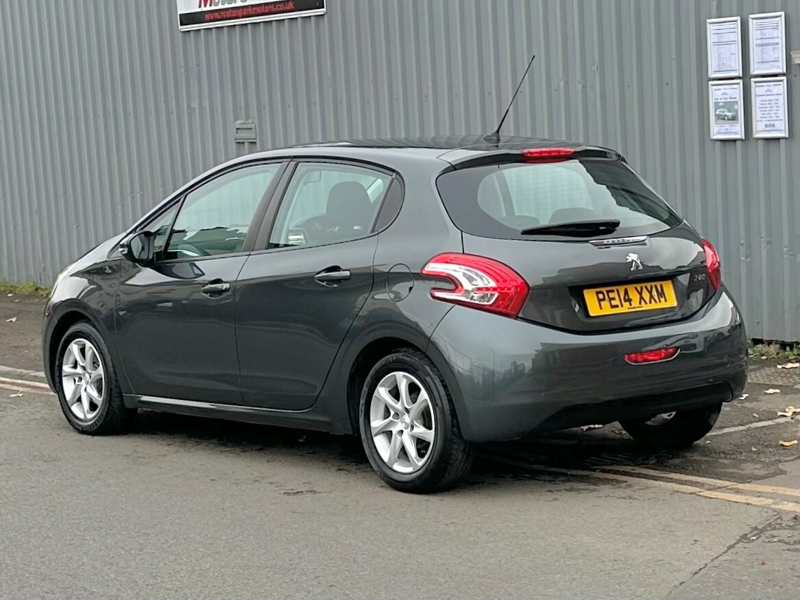 Used Peugeot 208 2014 for sale - 74171845: Photo 6