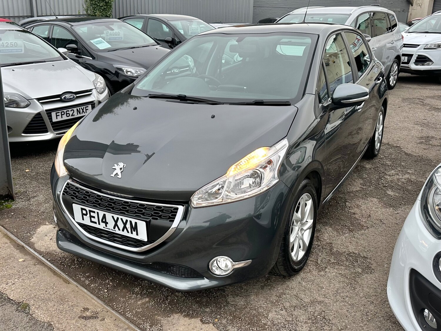 Used Peugeot 208 2014 for sale - 74171845: Photo 9