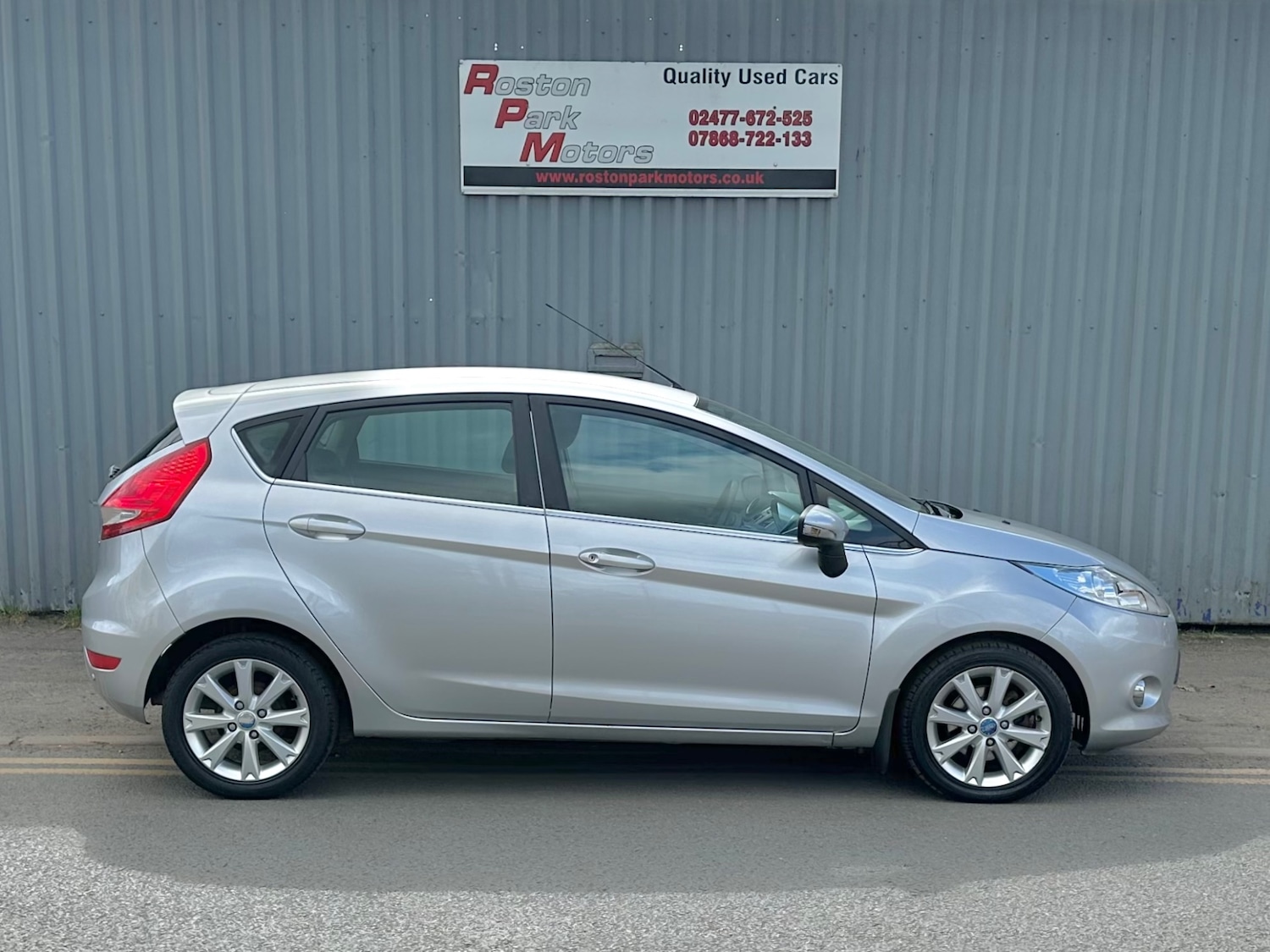 Used Ford Fiesta 2010 for sale - 78219650: Photo 3