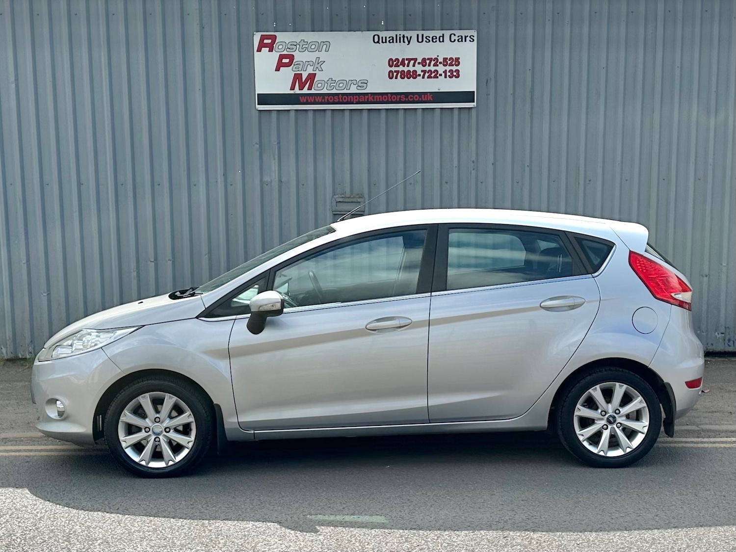 Used Ford Fiesta 2010 for sale - 78219650: Photo 4