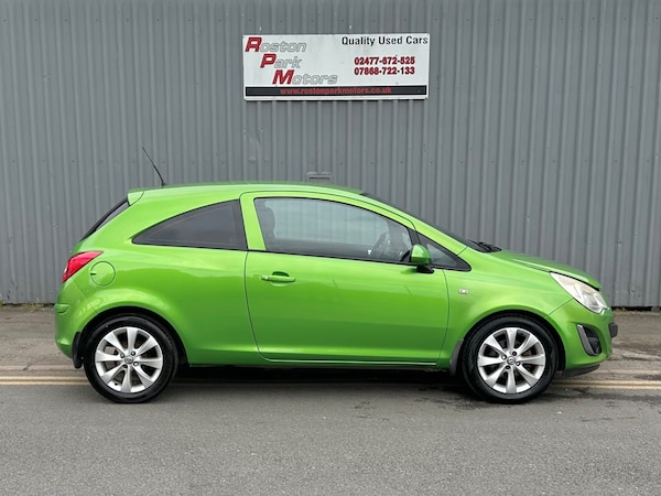 Used Vauxhall Corsa 2012 for sale - 74060212: Photo 3