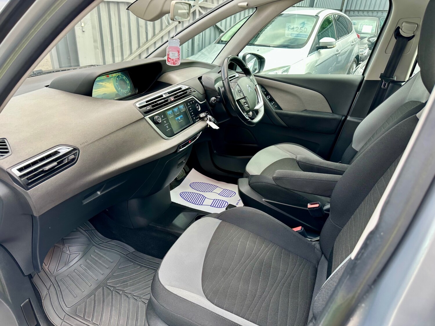 Used Citroen C4 Grand Picasso 2014 for sale - 74171848: Photo 12