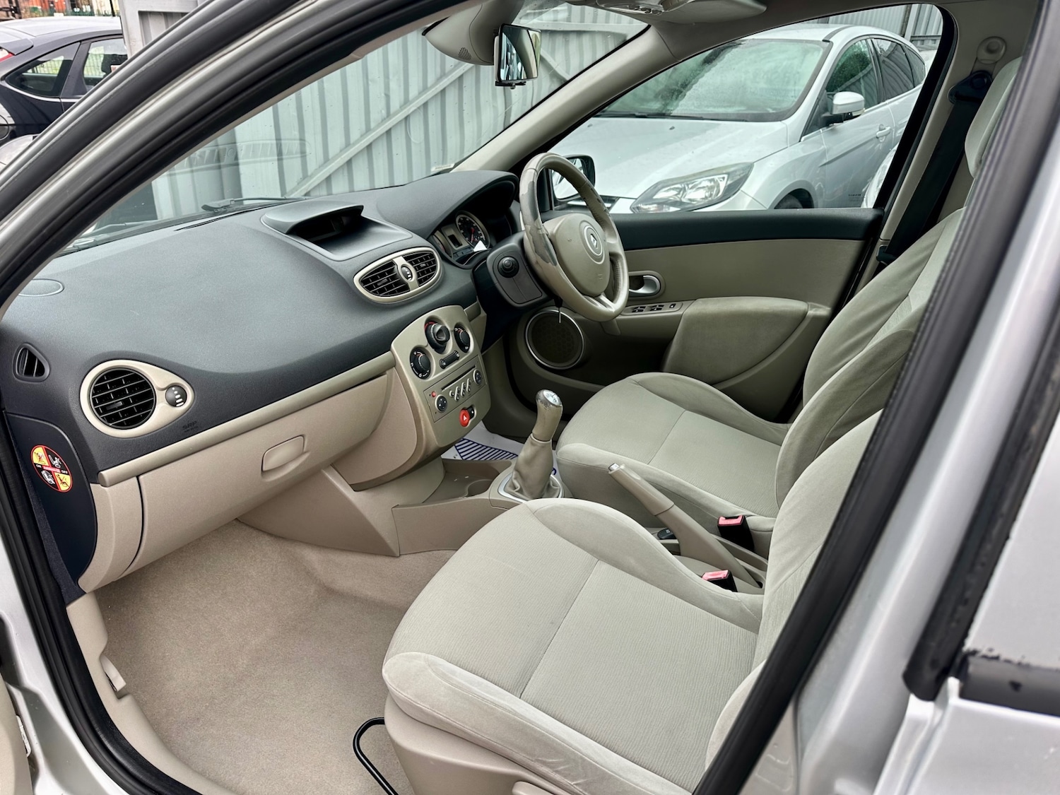 Used Renault Clio 2007 for sale - 75104772: Photo 12