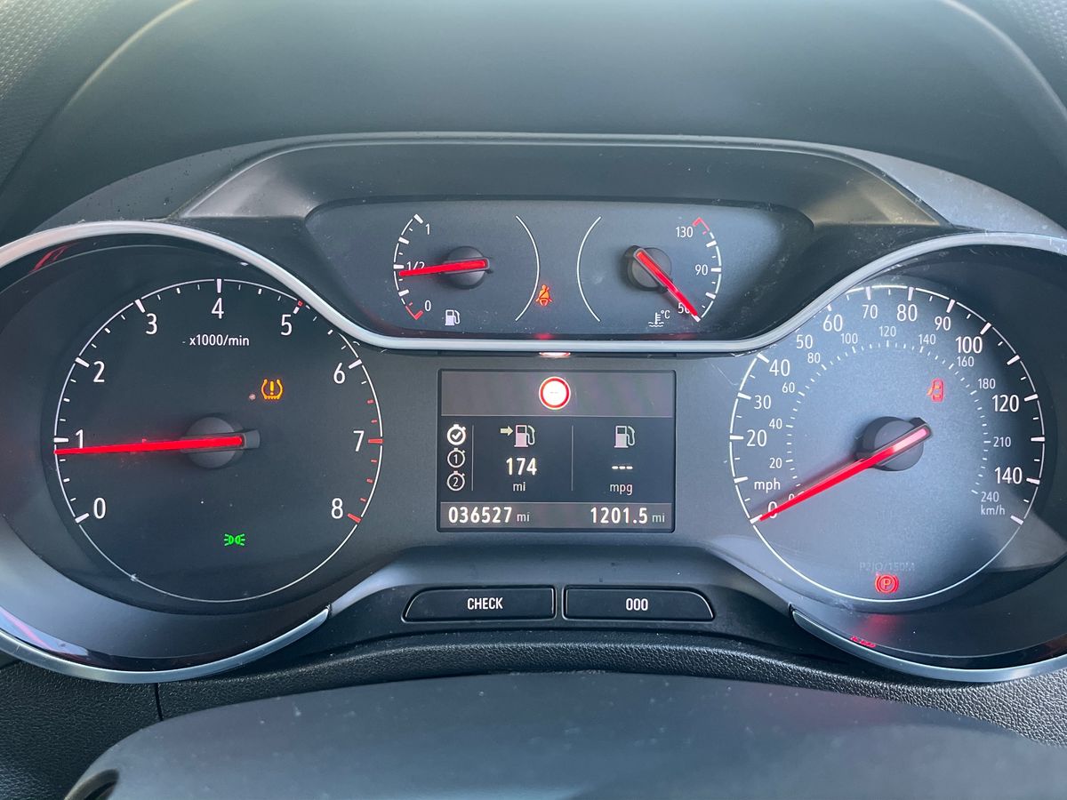 Used Vauxhall Crossland 2022 for sale - 77133861: Photo 14