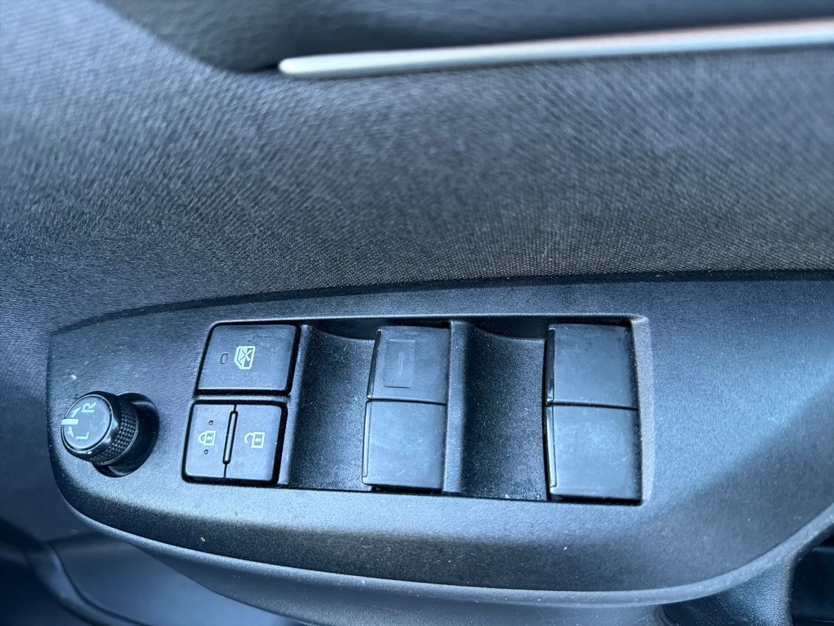 Used Toyota Yaris 2023 for sale - 77002494: Photo 20