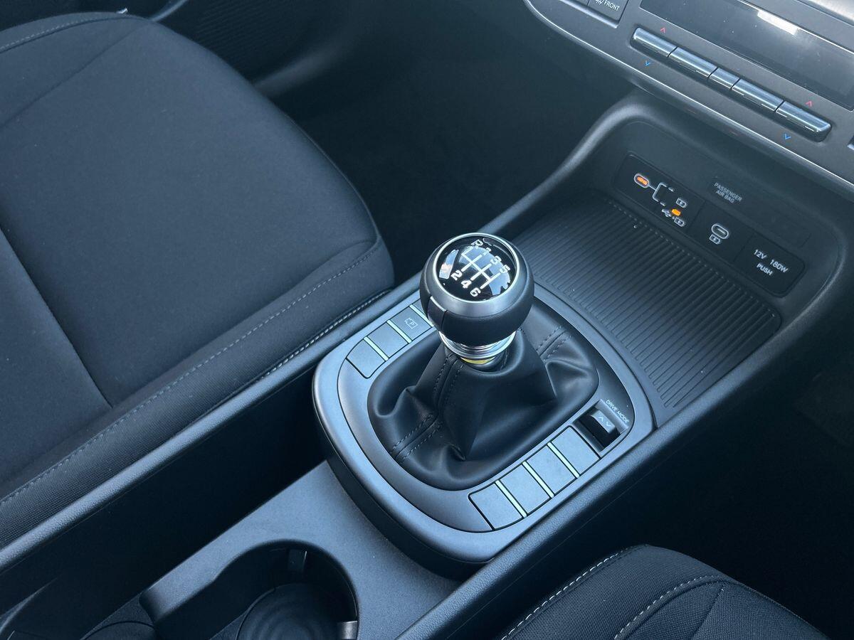 Used Hyundai KONA 2025 for sale - 76730873: Photo 19