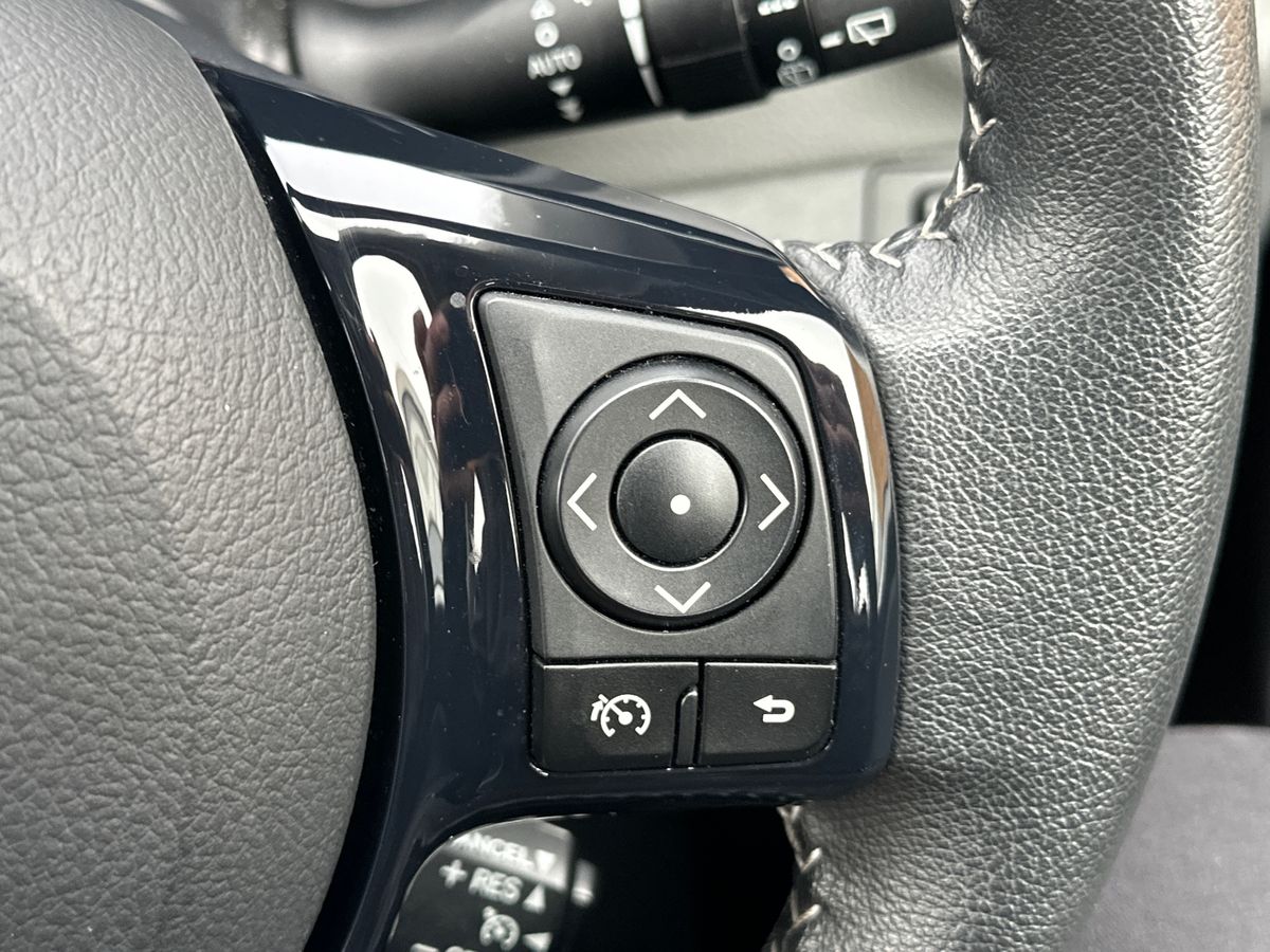 Used Toyota Yaris 2017 for sale - 77810191: Photo 17