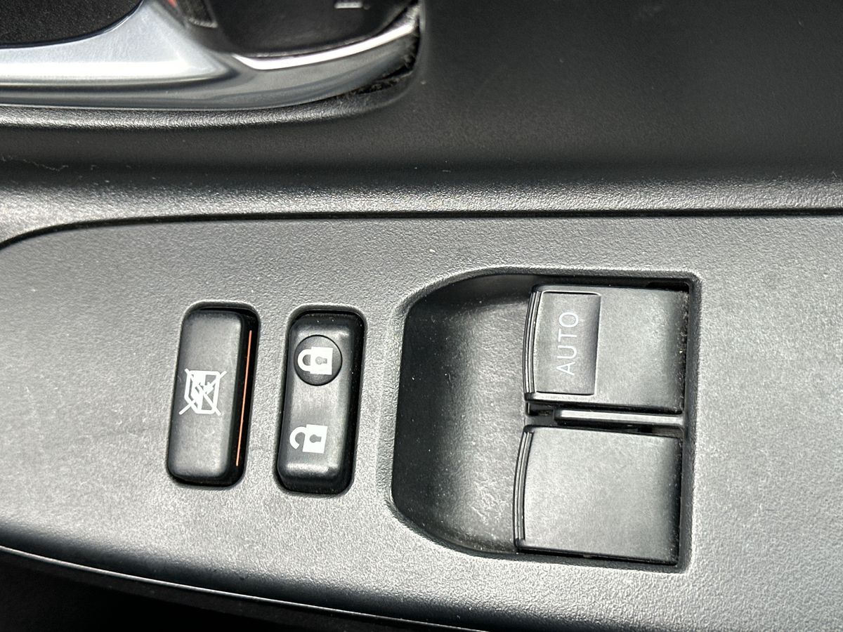 Used Toyota Yaris 2017 for sale - 77810191: Photo 20