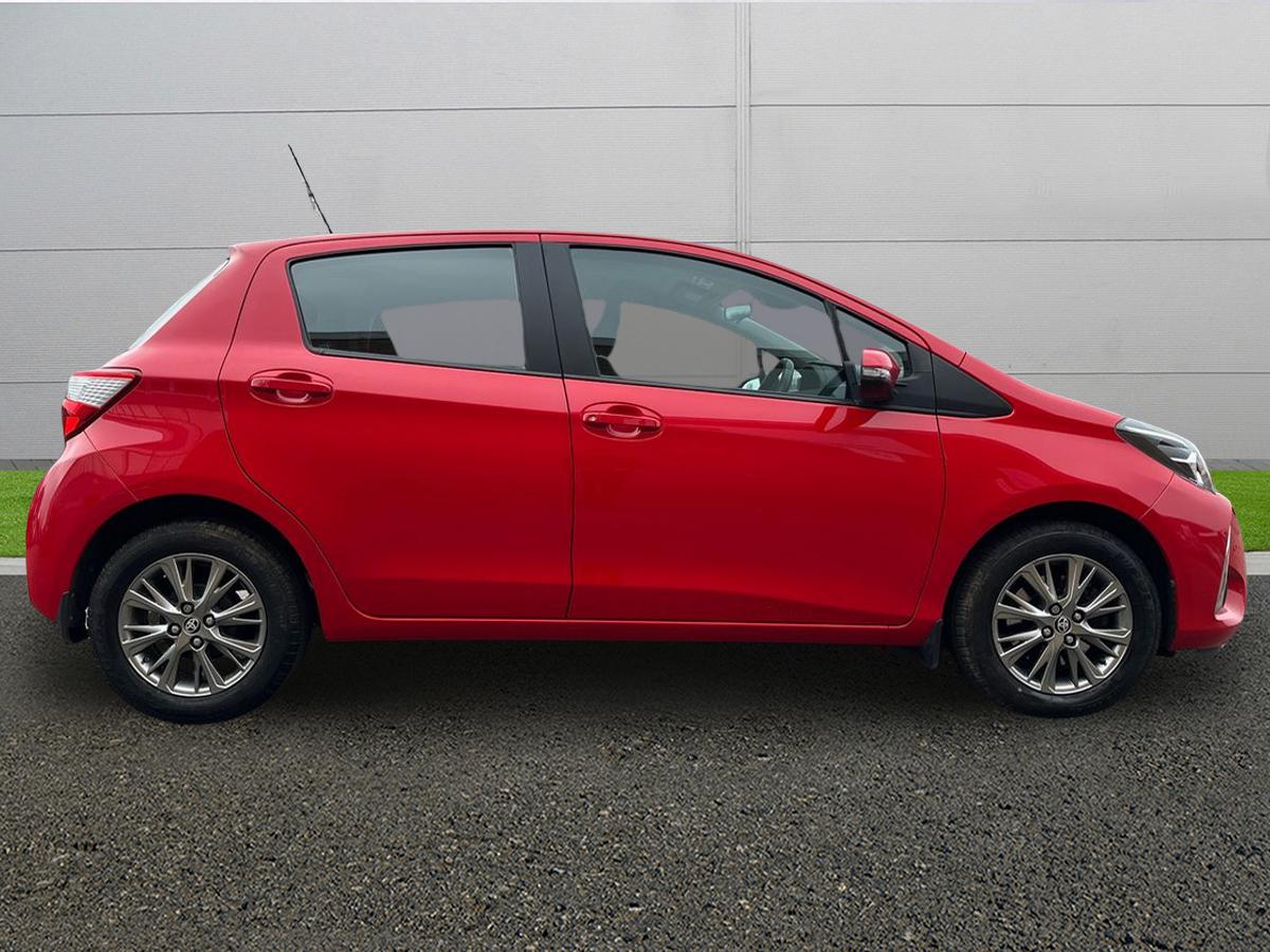 Used Toyota Yaris 2017 for sale - 77810191: Photo 8