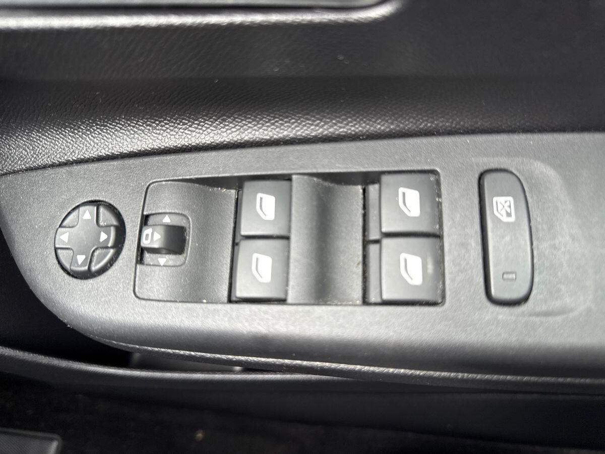 Used Vauxhall Corsa 2023 for sale - 76898370: Photo 20