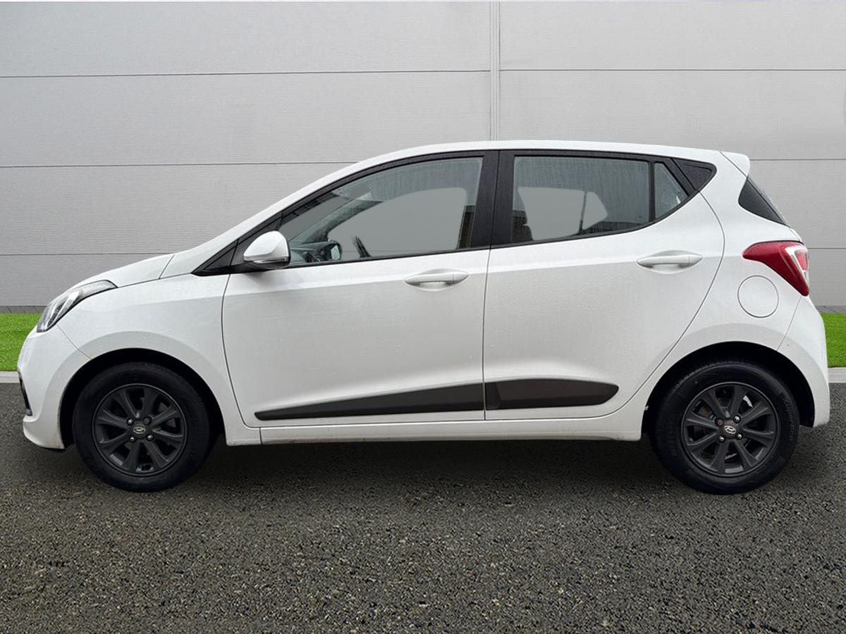 Used Hyundai i10 2015 for sale - 77388963: Photo 4