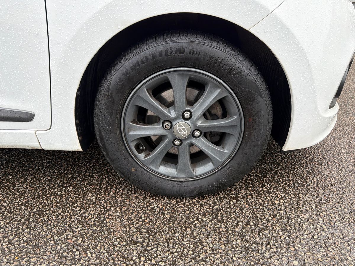 Used Hyundai i10 2015 for sale - 77388963: Photo 9