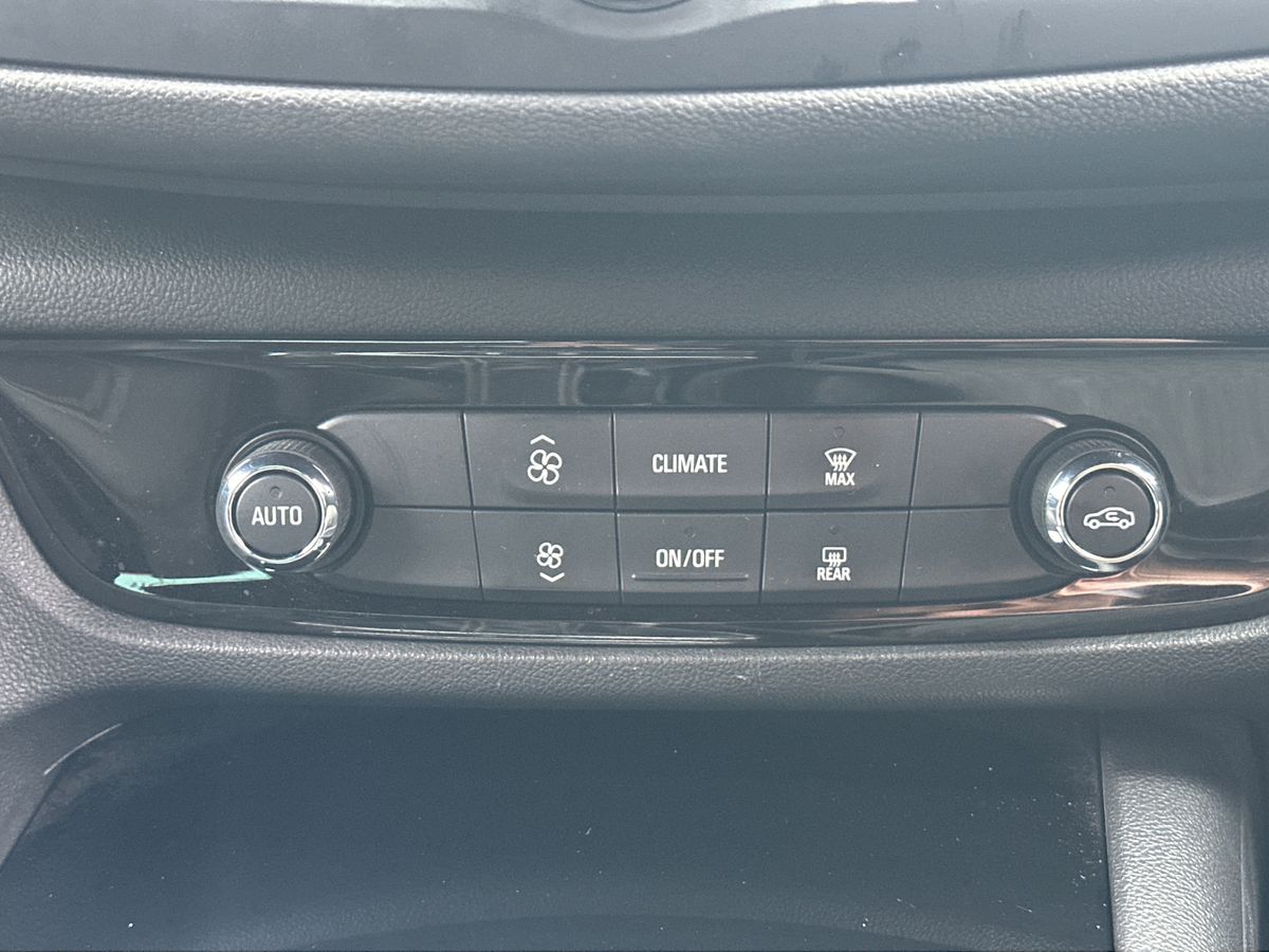 Used Vauxhall Insignia 2017 for sale - 77512593: Photo 18