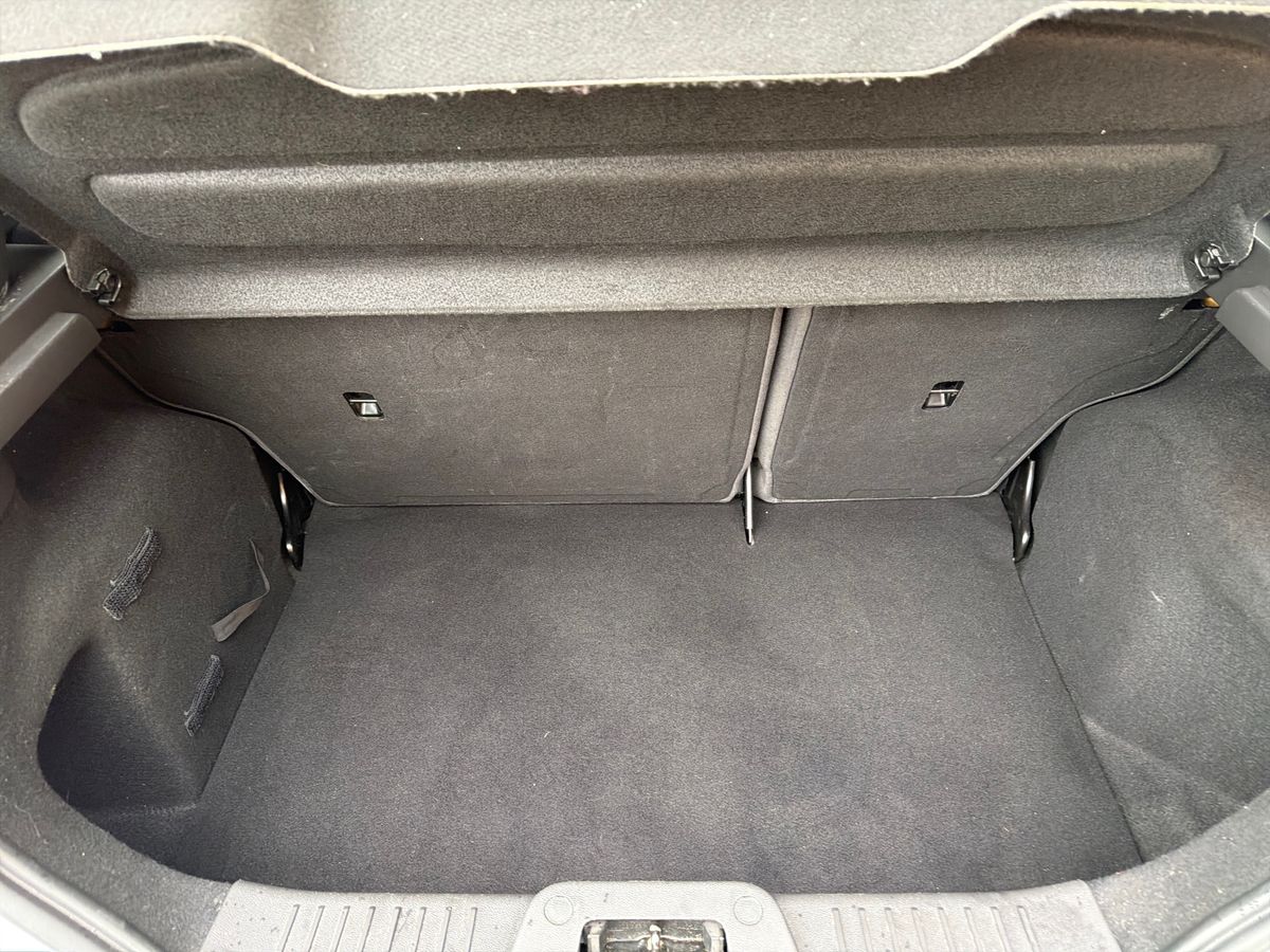 Used Ford Fiesta 2017 for sale - 78009093: Photo 12