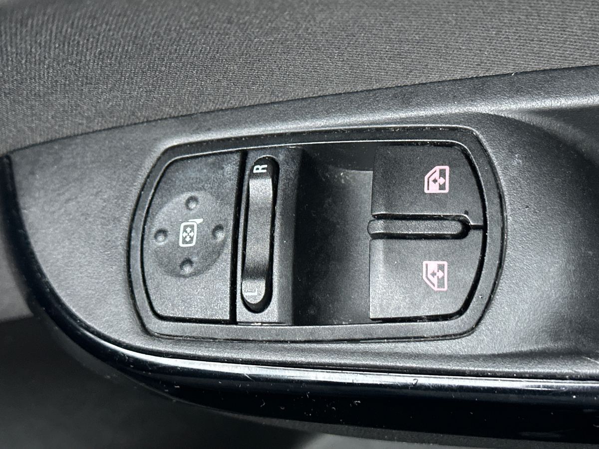 Used Vauxhall Corsa 2018 for sale - 77307454: Photo 20