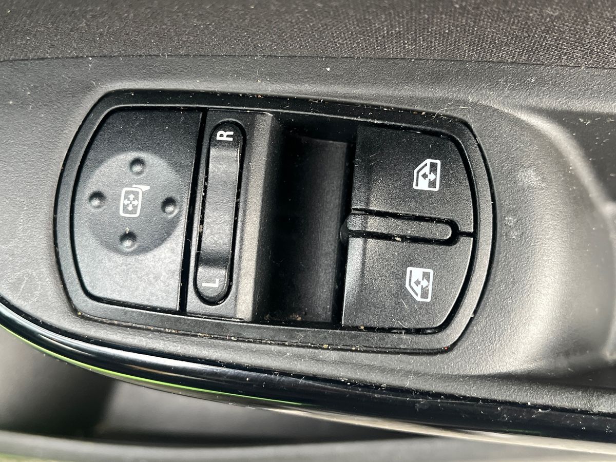 Used Vauxhall Corsa 2015 for sale - 77002485: Photo 20