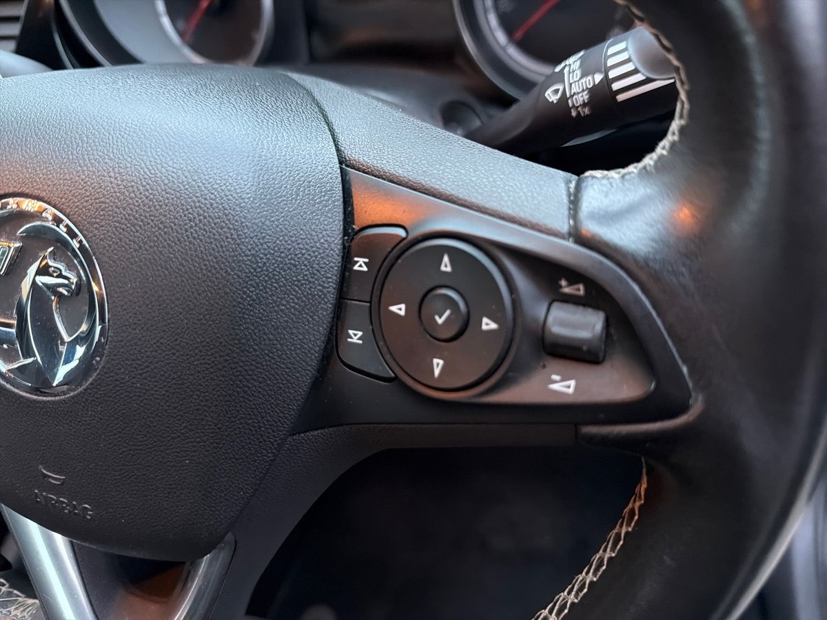 Used Vauxhall Astra 2017 for sale - 77373020: Photo 17