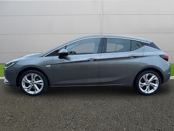 Used Vauxhall Astra 2017 for sale - 77373020: Photo