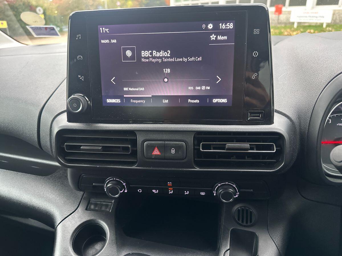 Used Vauxhall Combo Life 2022 for sale - 76926481: Photo 18