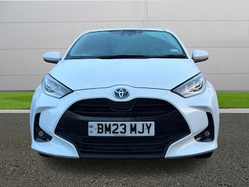 Used Toyota Yaris 2023 for sale - 76742988: Photo