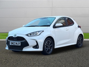 Used Toyota Yaris 2023 for sale - 76742988: Photo