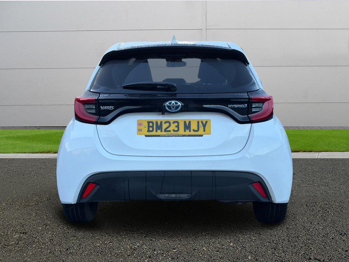 Used Toyota Yaris 2023 for sale - 76742988: Photo 6