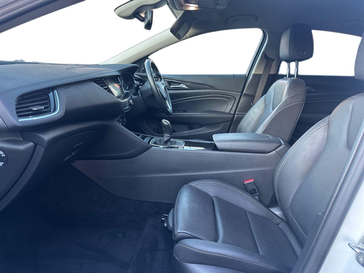 Used Vauxhall Insignia 2018 for sale - 77232231: Photo 10