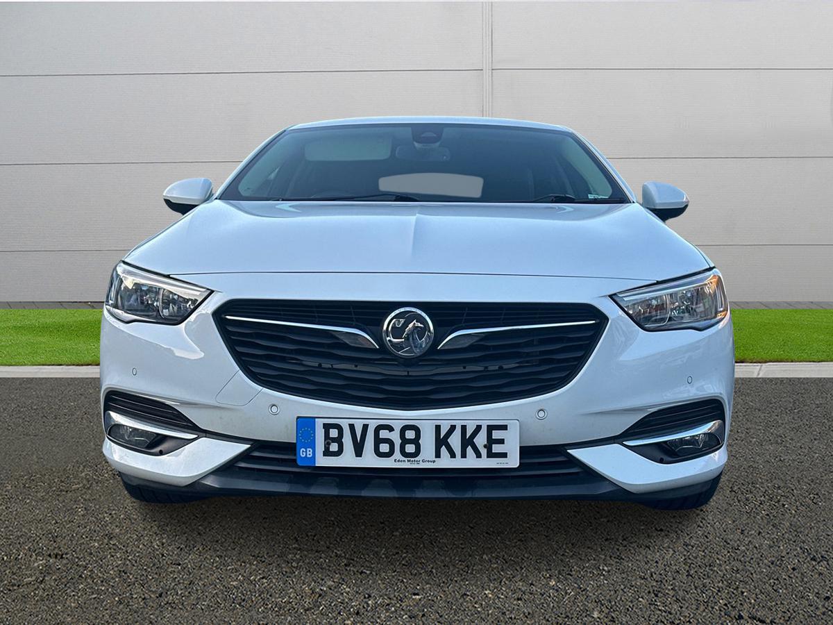 Used Vauxhall Insignia 2018 for sale - 77232231: Photo 2