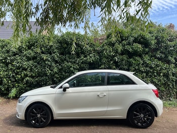 Used Audi A1 2011 for sale - 75612221: Photo
