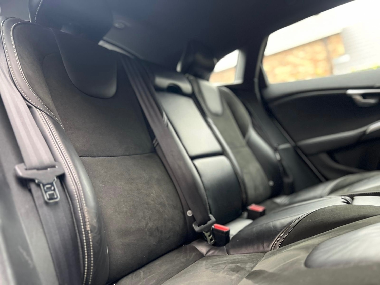 Used Volvo V40 2015 for sale - 76281378: Photo 17