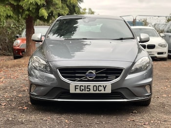 Used Volvo V40 2015 for sale - 76281378: Photo