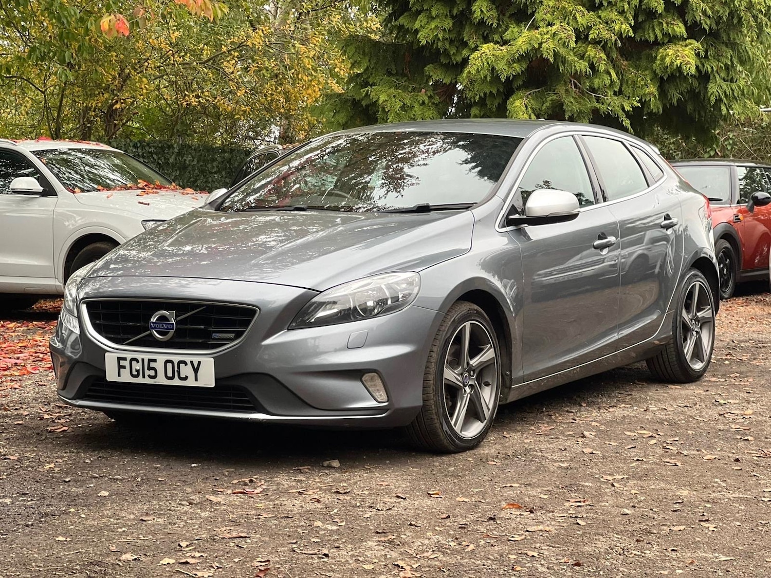 Used Volvo V40 2015 for sale - 76281378: Photo 5