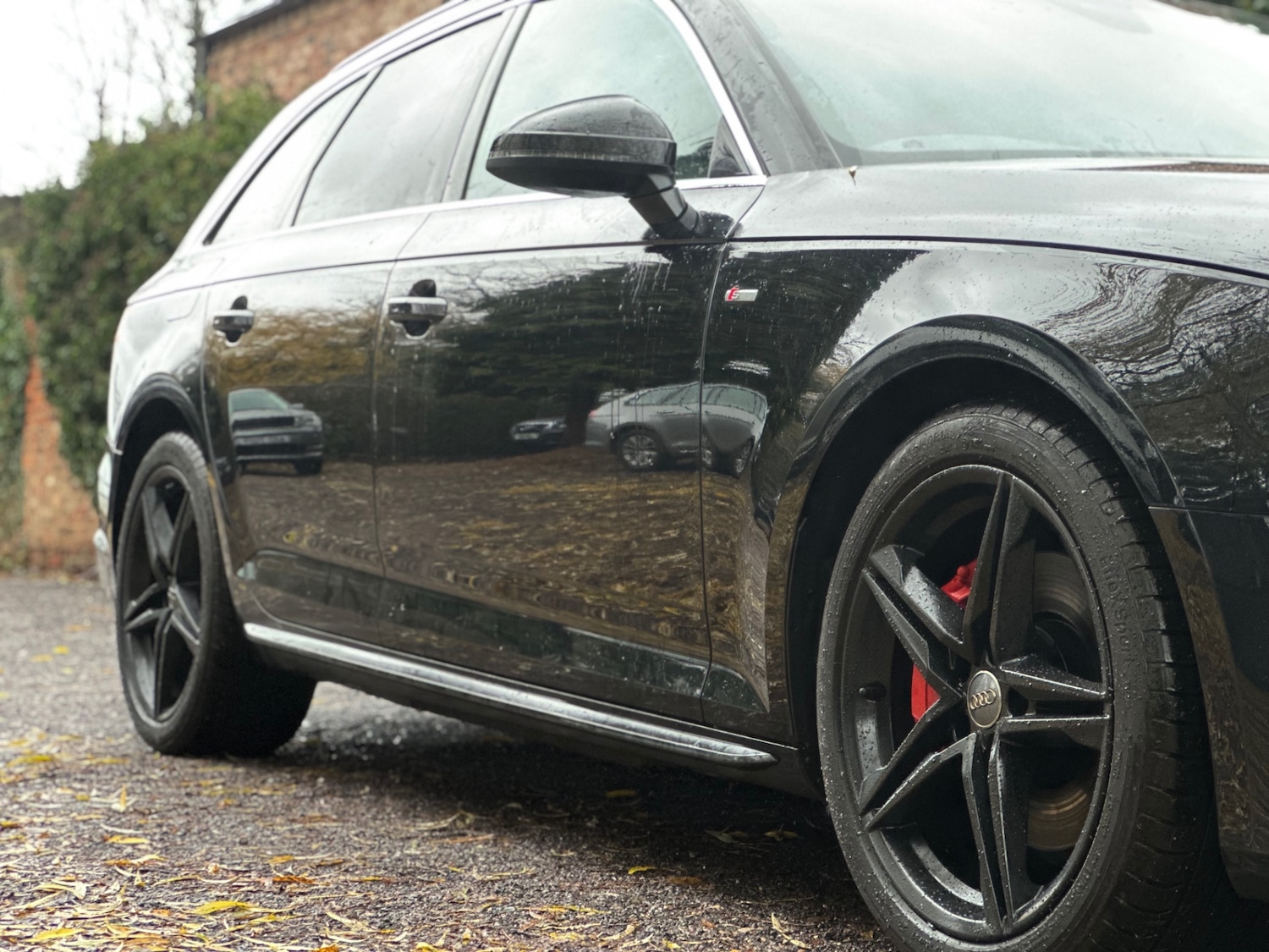 Used Audi A4 2017 for sale - 76891644: Photo 2