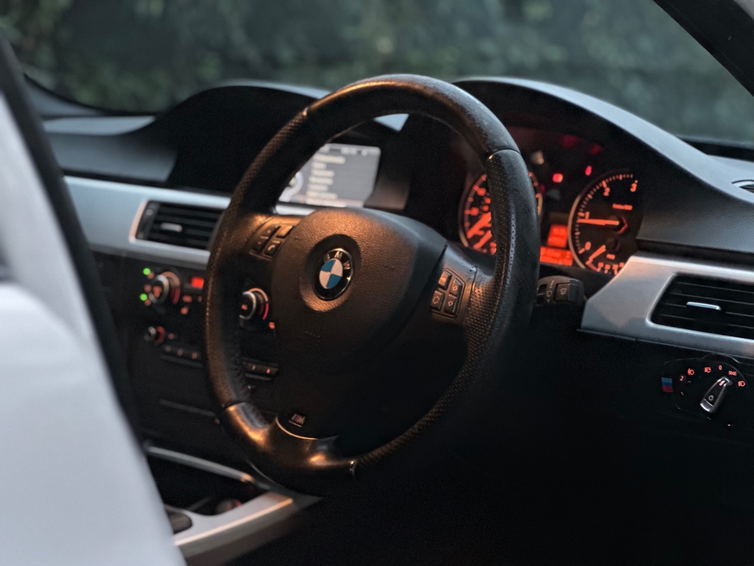 Used BMW 3 Series 2010 for sale - 76445316: Photo 10